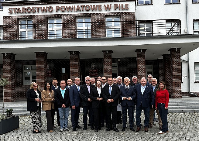 Besuchergruppe in Pila